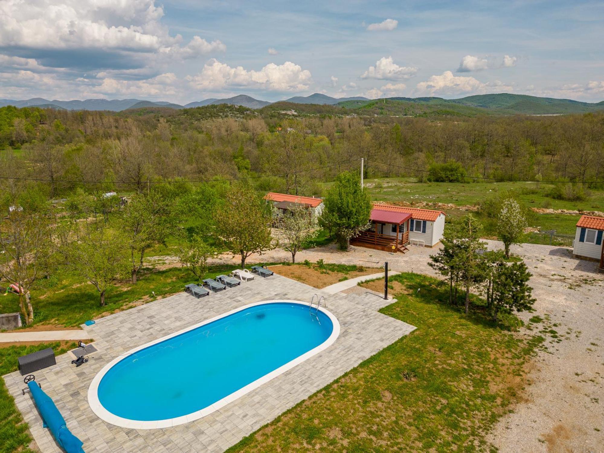 Holy Hills Hotel Sveti Rok Exterior photo